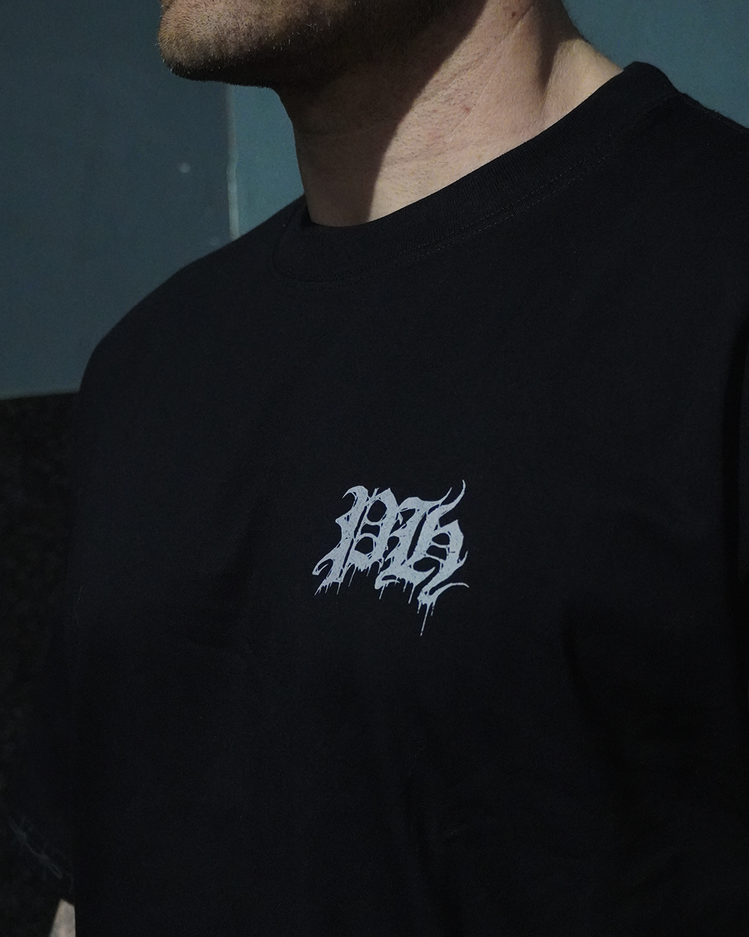 PARIAH BACKPRINT OVERSIZE TEE