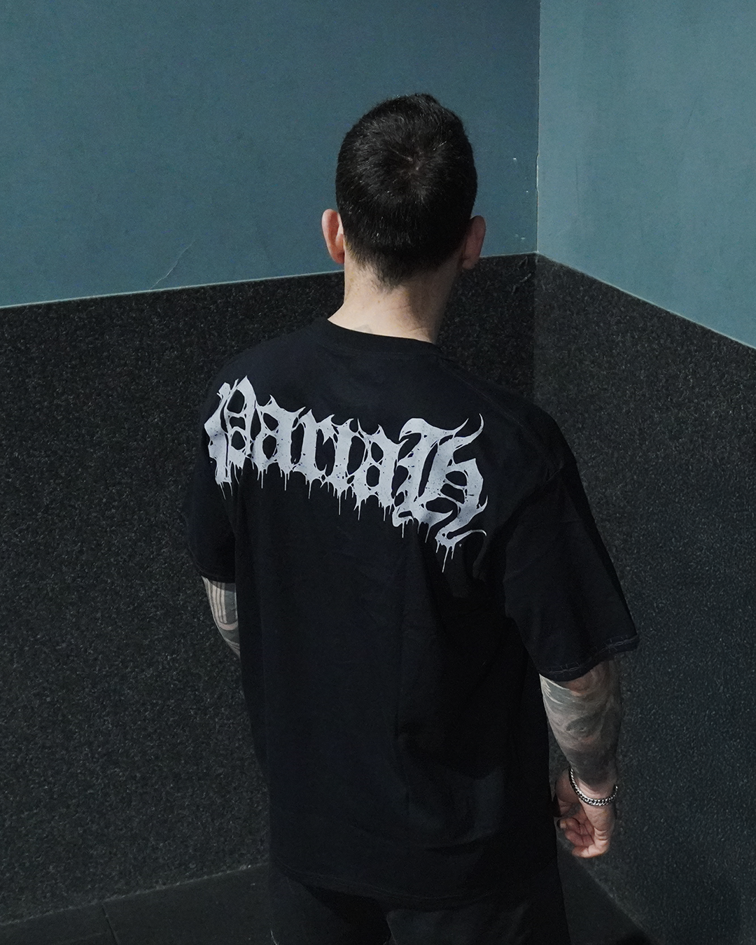 PARIAH BACKPRINT OVERSIZE TEE